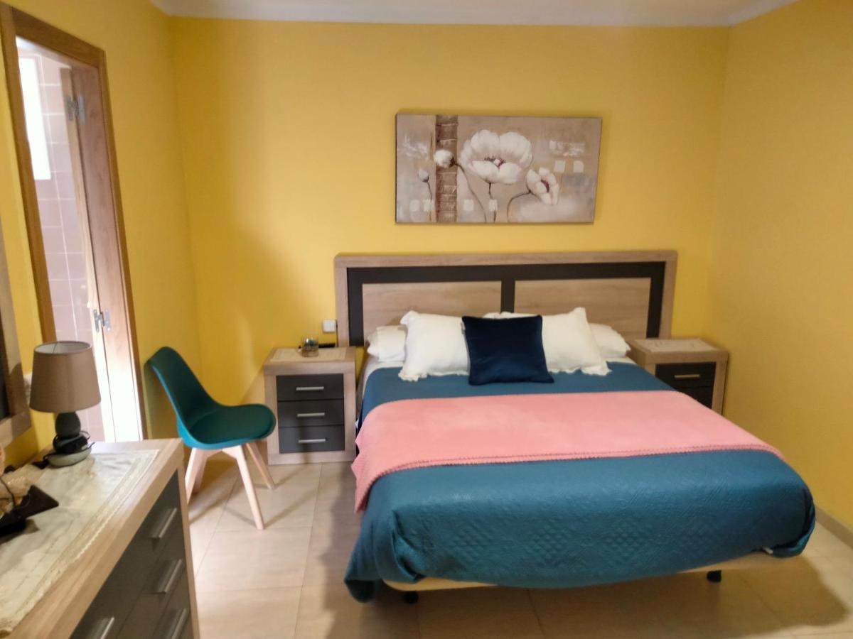 Hostal Nuevo Alonso Bembribe Exterior photo